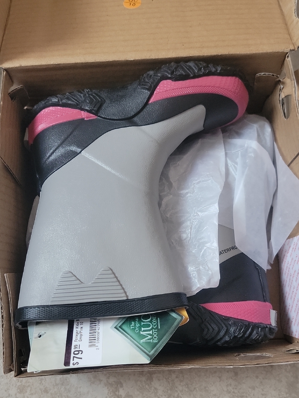 Kids Waterproof Gray & Pink MUCK Boots New In BOX. Size 8 kids/toddlers